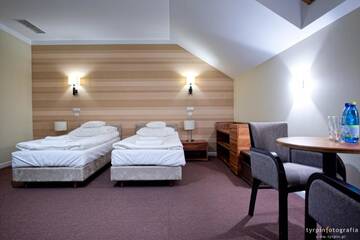 Фото номера Двухместный номер с 1 кроватью Отель Hotel Lord г. Кросно 4