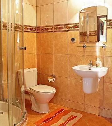 Фото номера Трехместный номер Отель Hotel Miły г. Кросно 6
